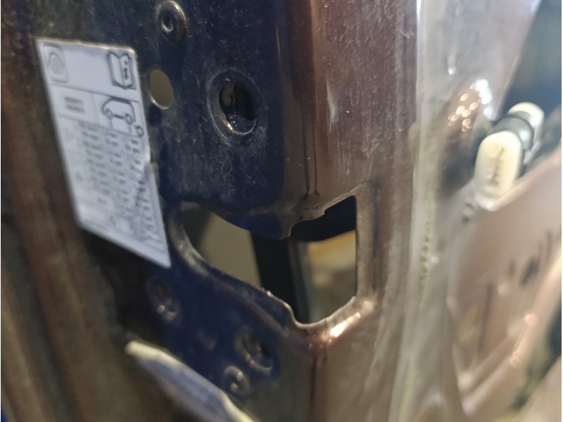 Recambio de puerta delantera izquierda para dacia lodgy 1.2 16v tce cat referencia OEM IAM   