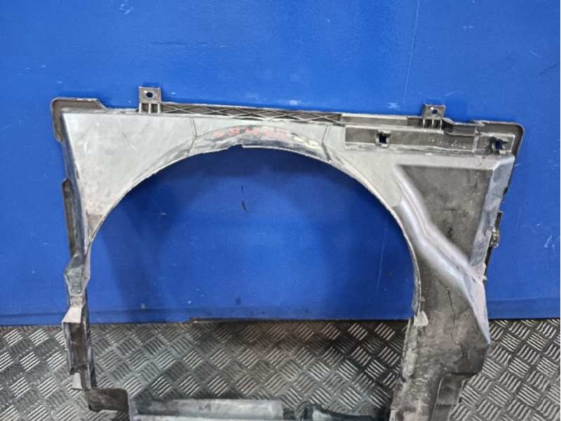 Recambio de calandra delantera de radiador para nissan pathfinder (r51) referencia OEM IAM   