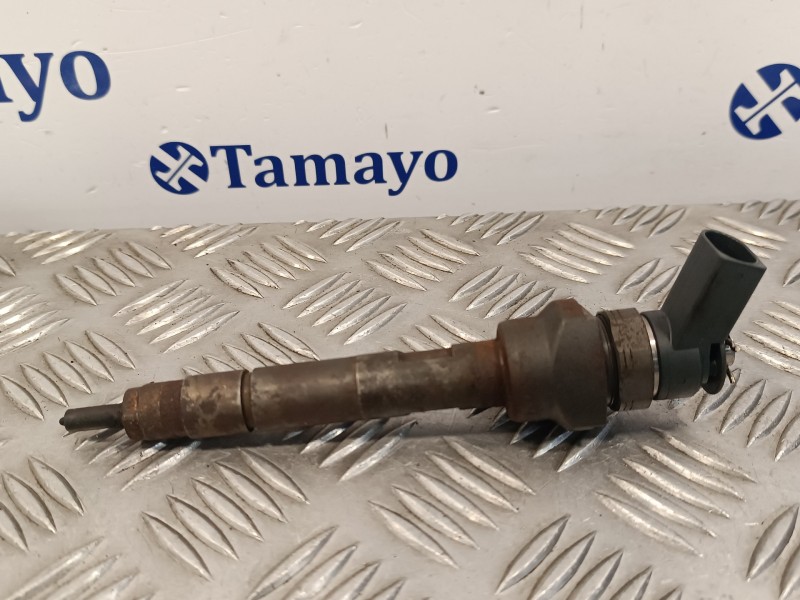 Recambio de inyector para bmw serie 3 touring (f31) 2.0 turbodiesel referencia OEM IAM 779844605  0445110289