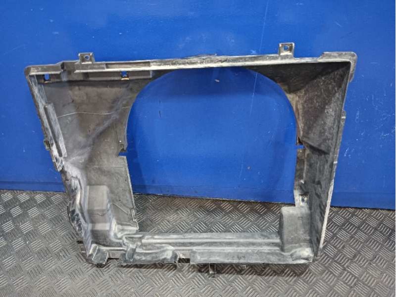 Recambio de calandra delantera de radiador para nissan pathfinder (r51) referencia OEM IAM   