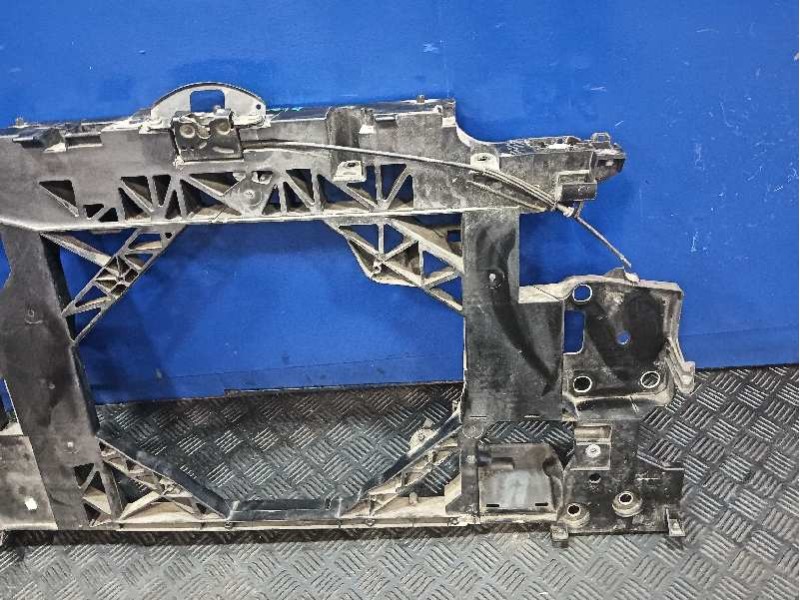Recambio de panel frontal para renault scenic iii referencia OEM IAM 752100007R  656010010R