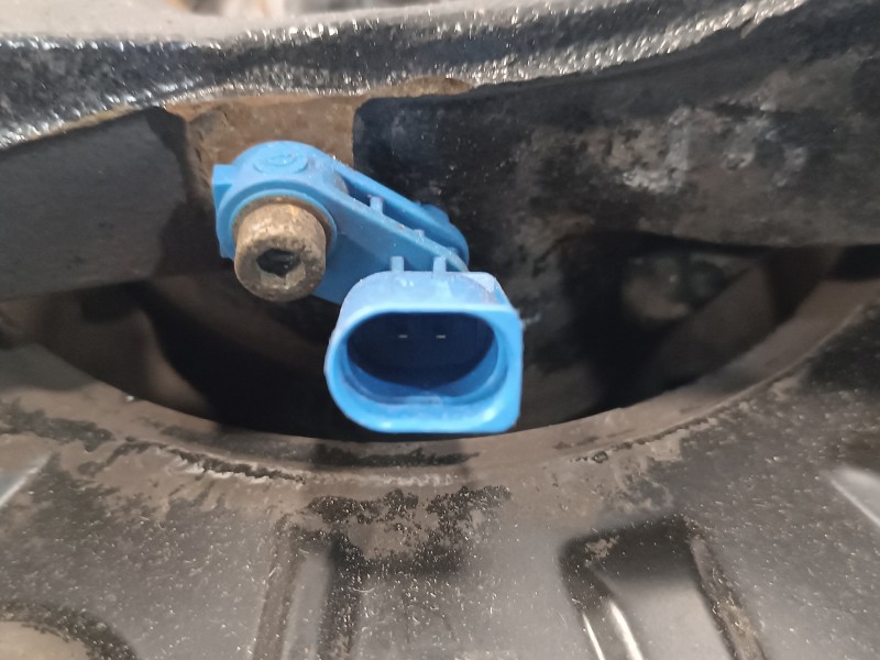 Recambio de mangueta delantera derecha para volkswagen touareg (7la) 2.5 tdi referencia OEM IAM 7L6407258A  