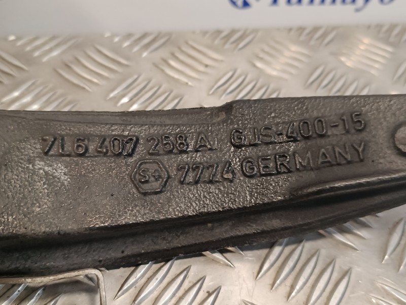 Recambio de mangueta delantera derecha para volkswagen touareg (7la) 2.5 tdi referencia OEM IAM 7L6407258A  