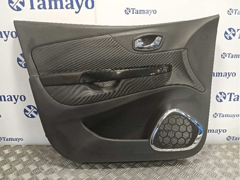 Recambio de guarnecido puerta delantera izquierda para renault captur referencia OEM IAM 156067372  156067352