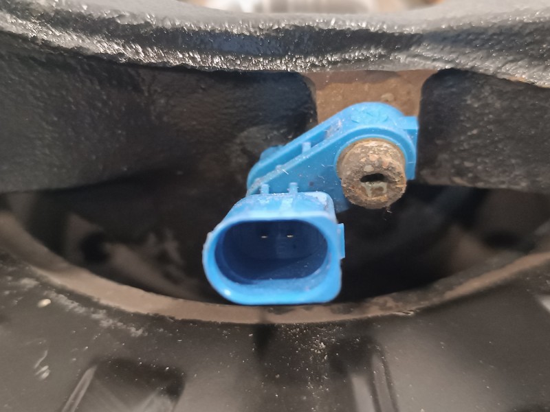 Recambio de mangueta delantera izquierda para volkswagen touareg (7la) 2.5 tdi referencia OEM IAM 7L6407257A  