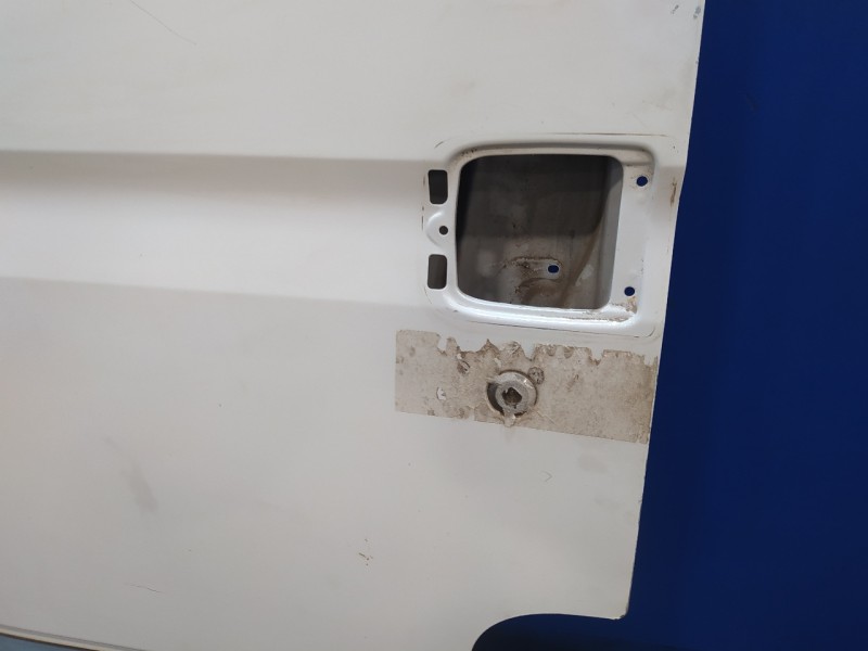 Recambio de puerta delantera izquierda para renault master ii ph. 2 doka/pr. fgst referencia OEM IAM   
