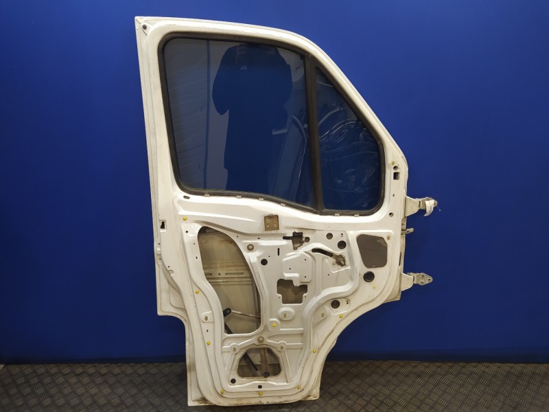 Recambio de puerta delantera izquierda para renault master ii ph. 2 doka/pr. fgst referencia OEM IAM   