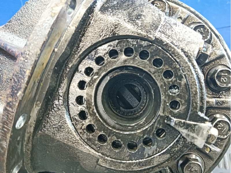 Recambio de diferencial trasero para mitsubishi montero (v20/v40) 2.8 turbodiesel referencia OEM IAM   