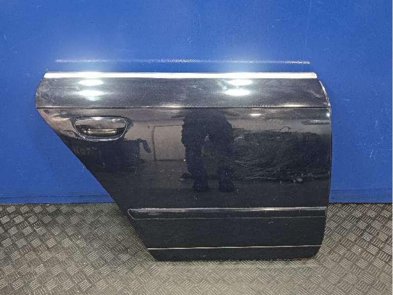 Recambio de puerta trasera derecha para audi a4 berlina (8e) referencia OEM IAM   