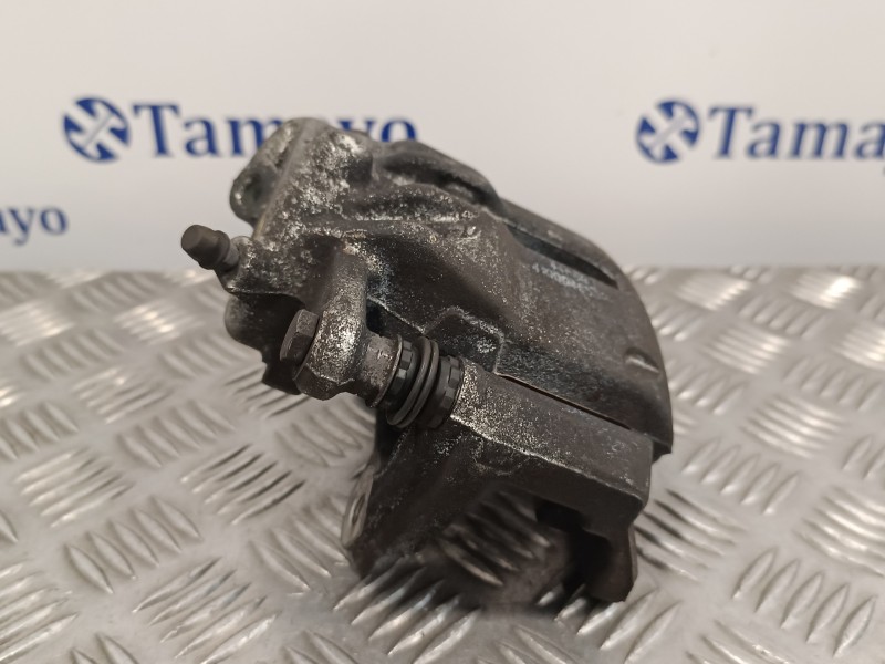 Recambio de pinza freno delantera derecha para dacia lodgy 1.6 cat referencia OEM IAM 8864D  