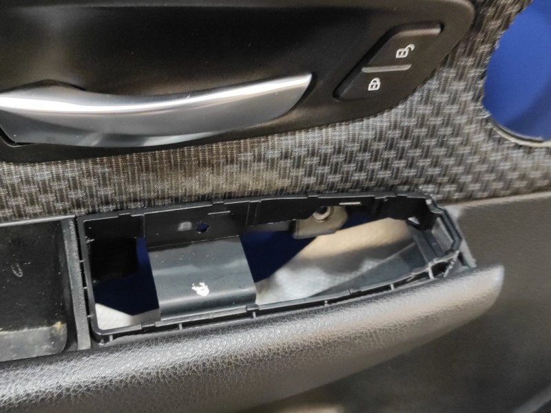 Recambio de guarnecido puerta delantera izquierda para bmw serie 2 gran tourer (f46) referencia OEM IAM   