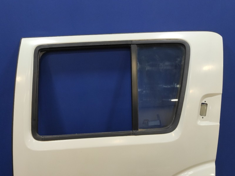 Recambio de puerta trasera izquierda para nissan pathfinder (r51) referencia OEM IAM   