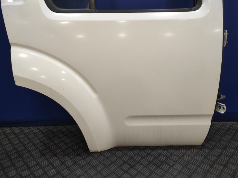 Recambio de puerta trasera derecha para nissan pathfinder (r51) referencia OEM IAM   