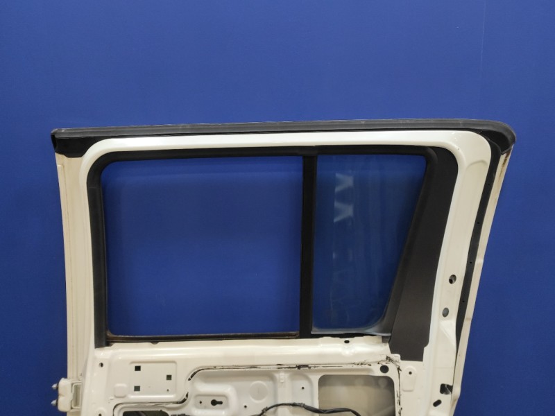 Recambio de puerta trasera derecha para nissan pathfinder (r51) referencia OEM IAM   
