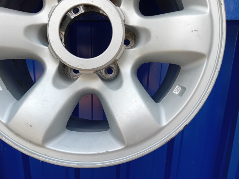 Recambio de llanta para nissan patrol gr (y61) 2.8 turbodiesel cat referencia OEM IAM VB00110  