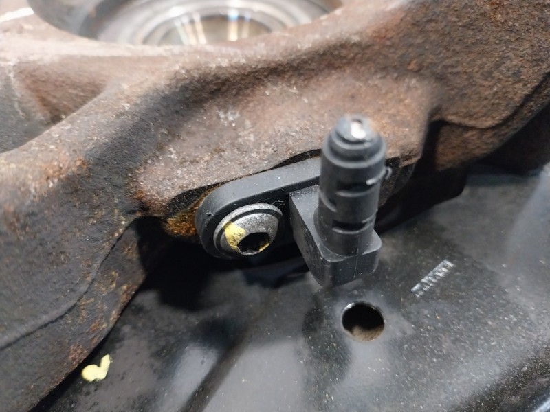 Recambio de mangueta delantera derecha para dacia lodgy 1.6 cat referencia OEM IAM 400140119R  