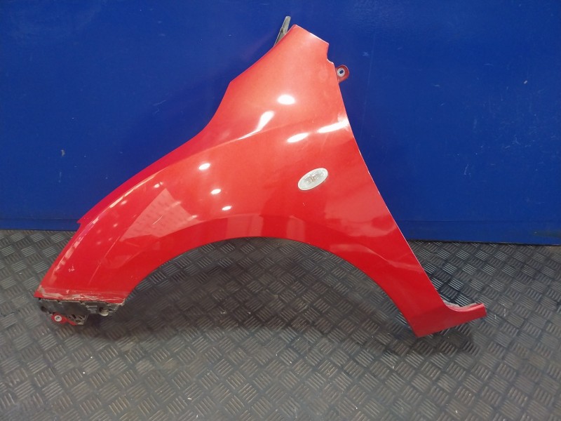 Recambio de aleta delantera izquierda para mazda 3 lim. (bl) referencia OEM IAM   