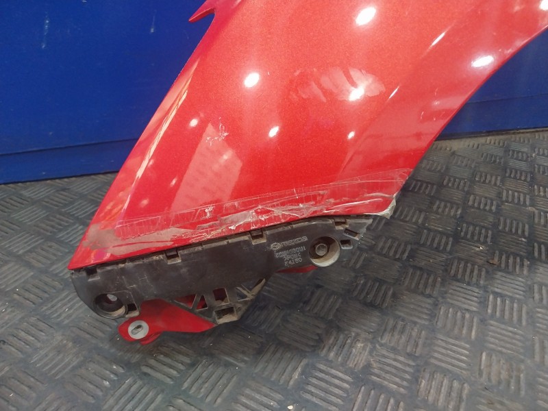 Recambio de aleta delantera izquierda para mazda 3 lim. (bl) referencia OEM IAM   