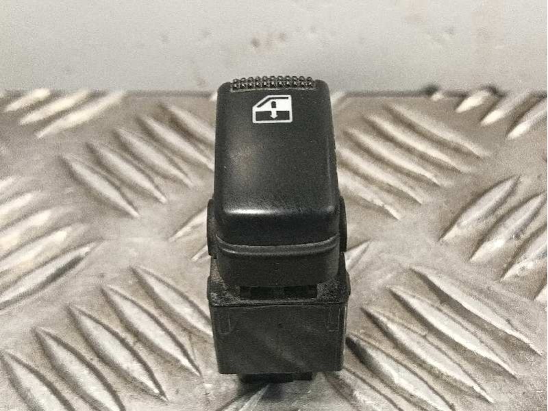 Recambio de mando elevalunas delantero derecho para kia sorento referencia OEM IAM 4785101110  