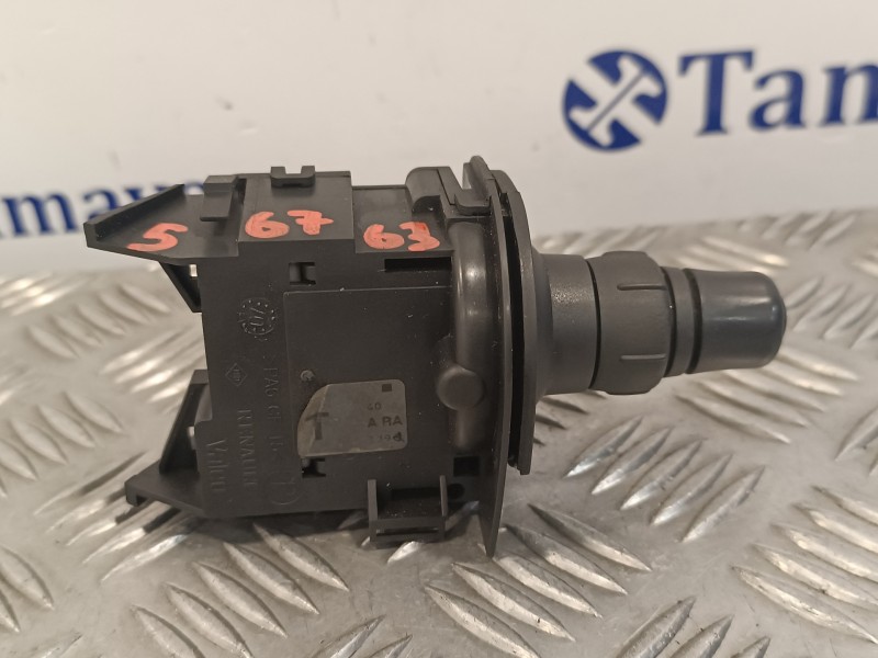 Recambio de mando intermitentes para renault scenic ii 1.5 dci diesel referencia OEM IAM   