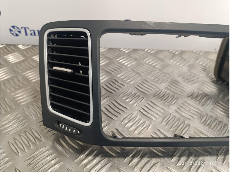 Recambio de rejilla aireadora para seat alhambra (7n) 1.4 tsi referencia OEM IAM 7N0858069  