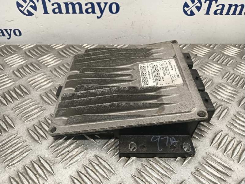 Recambio de centralita motor uce para dacia logan referencia OEM IAM 8200513058 R0410B036D 8200785530