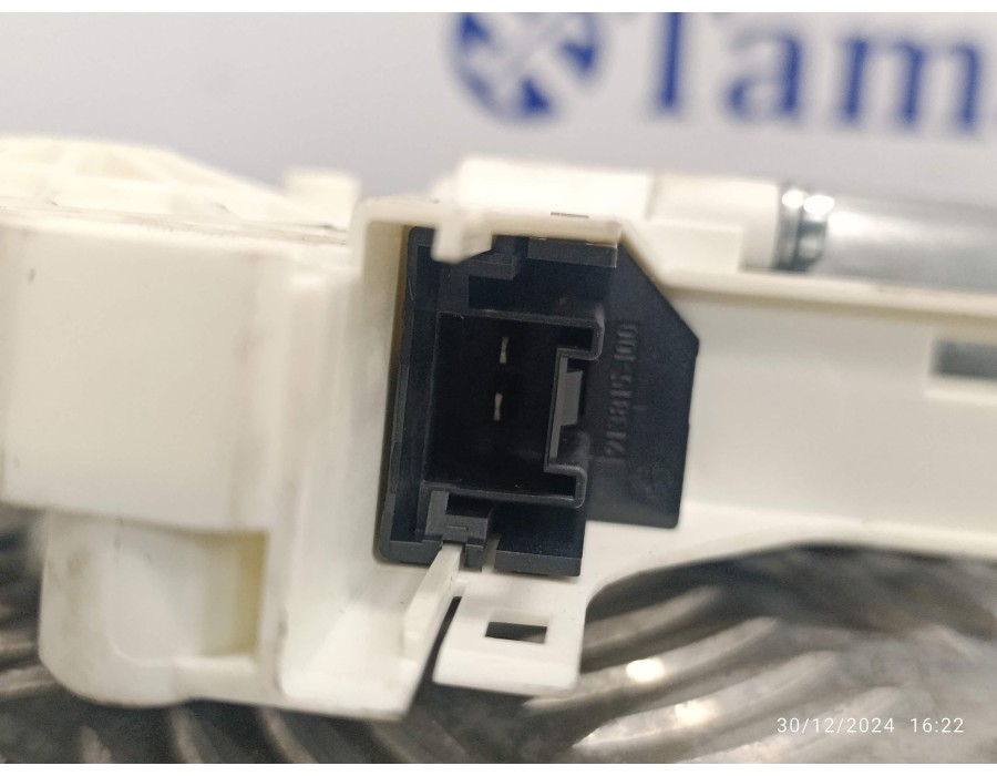 Recambio de motor elevalunas delantero izquierdo para seat alhambra (7n) 1.4 tsi referencia OEM IAM 8K0959802B  1036919809201