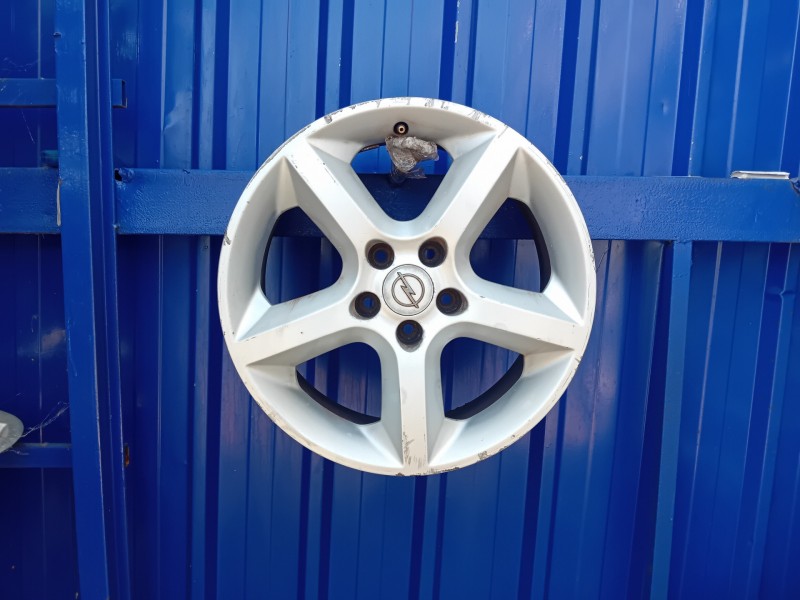 Recambio de llanta para opel astra gtc referencia OEM IAM   