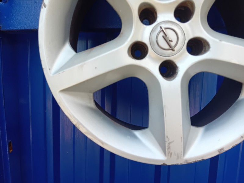 Recambio de llanta para opel astra gtc referencia OEM IAM   