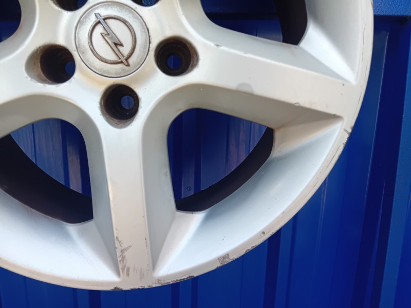 Recambio de llanta para opel astra gtc referencia OEM IAM   