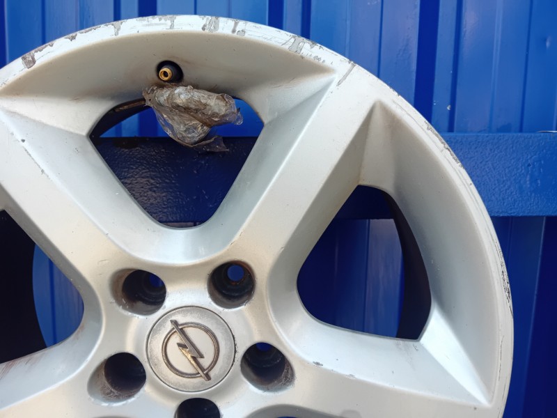 Recambio de llanta para opel astra gtc referencia OEM IAM   