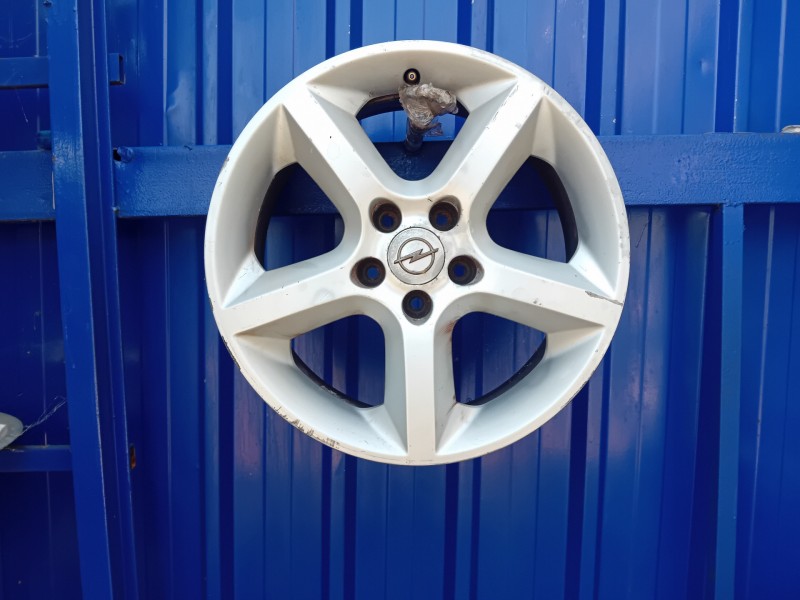 Recambio de llanta para opel astra gtc referencia OEM IAM   
