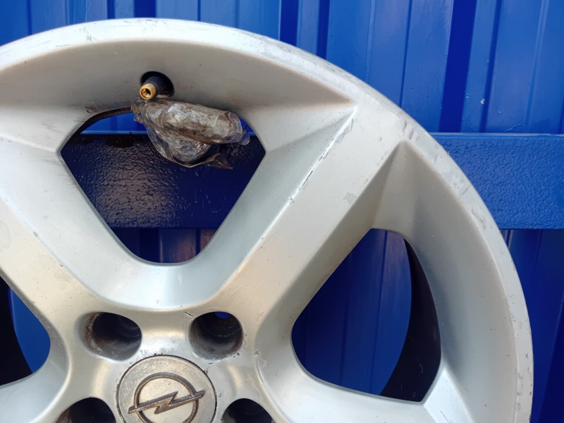 Recambio de llanta para opel astra gtc referencia OEM IAM   