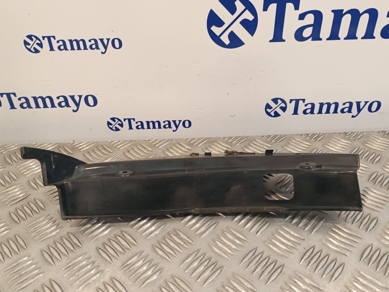 Recambio de moldura para subaru legacy berl. b13 (bl) 2.0 cat referencia OEM IAM 42220952  