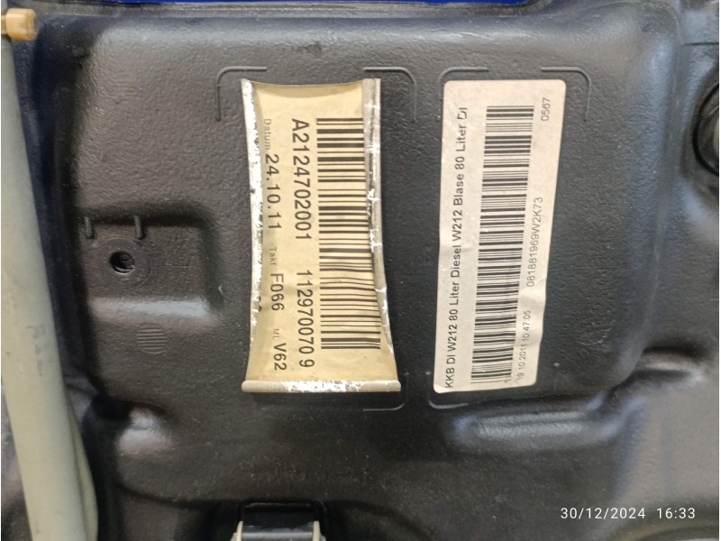 Recambio de deposito combustible para mercedes-benz clase e (w212) lim. 3.0 cdi cat referencia OEM IAM A2124702001  