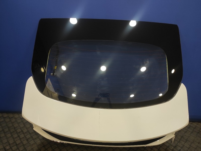 Recambio de porton trasero para hyundai ioniq referencia OEM IAM   