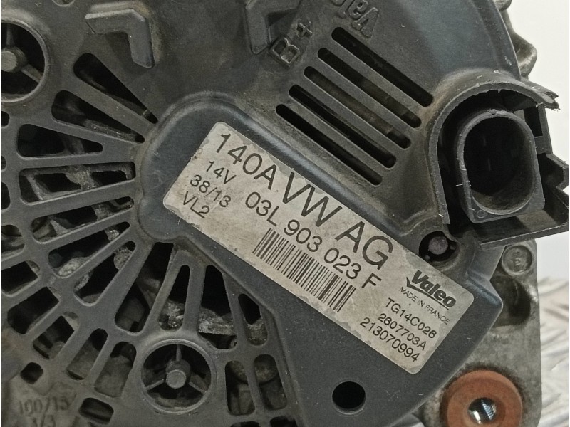 Recambio de alternador para volkswagen t5 transporter (7e) 2.0 tdi referencia OEM IAM 03L903023F 2607703A TG14C026