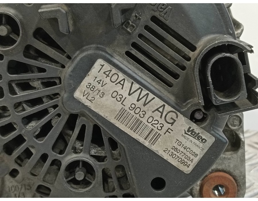 Recambio de alternador para volkswagen t5 transporter (7e) 2.0 tdi referencia OEM IAM 03L903023F 2607703A TG14C026