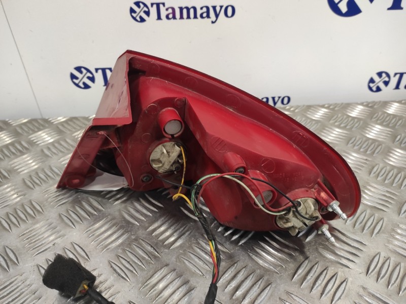 Recambio de piloto trasero izquierdo para chevrolet lacetti 2.0 diesel cat referencia OEM IAM   