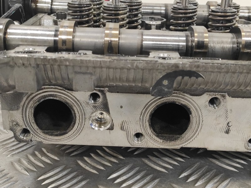 Recambio de culata para ford mondeo berlina (ge) 2.0 tdci cat referencia OEM IAM   