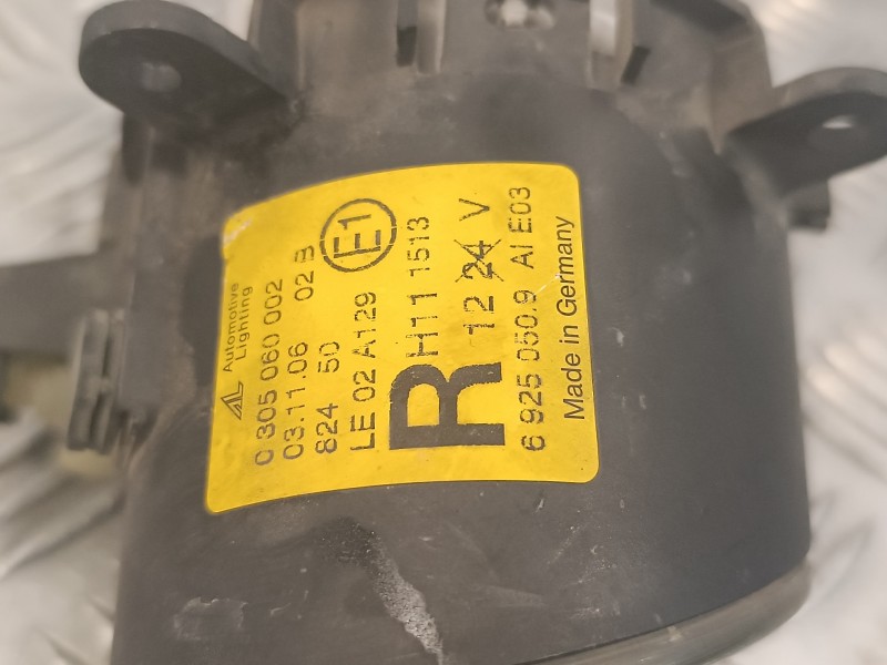 Recambio de faro antiniebla derecho para bmw mini (r50,r53) cooper s referencia OEM IAM 0305060002  69250509