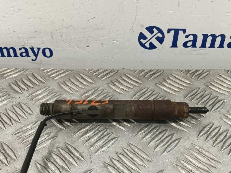 Recambio de inyector para renault scenic (ja..) 1.9 dti diesel referencia OEM IAM 8200047506  