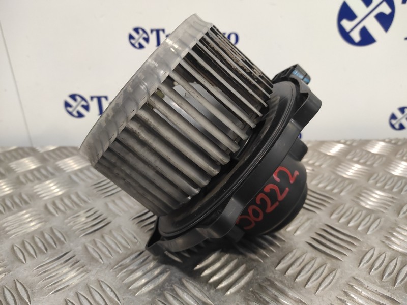 Recambio de motor calefaccion para chevrolet lacetti 2.0 diesel cat referencia OEM IAM 614470  