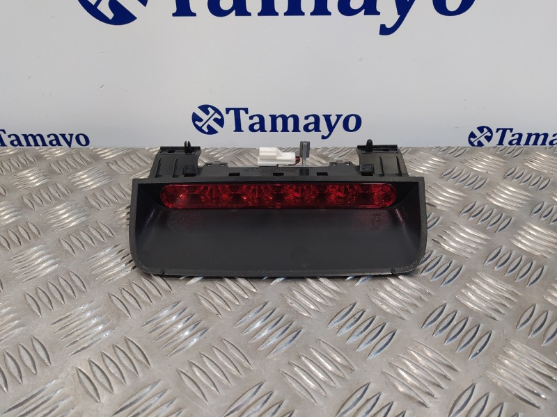 Recambio de luz central de freno para chevrolet lacetti 2.0 diesel cat referencia OEM IAM   