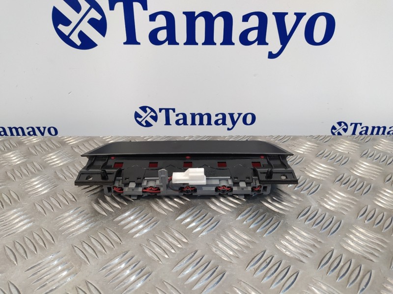 Recambio de luz central de freno para chevrolet lacetti 2.0 diesel cat referencia OEM IAM   