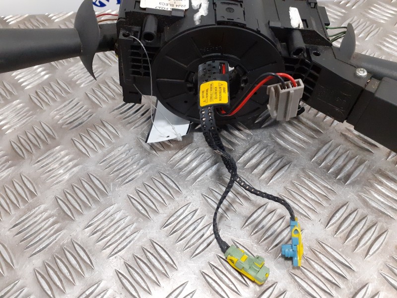 Recambio de mando multifuncion para renault laguna ii grandtour (kg0) 2.2 dci turbodiesel referencia OEM IAM 8200012245  