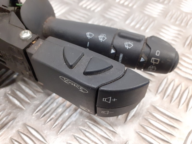Recambio de mando multifuncion para renault laguna ii grandtour (kg0) 2.2 dci turbodiesel referencia OEM IAM 8200012245  