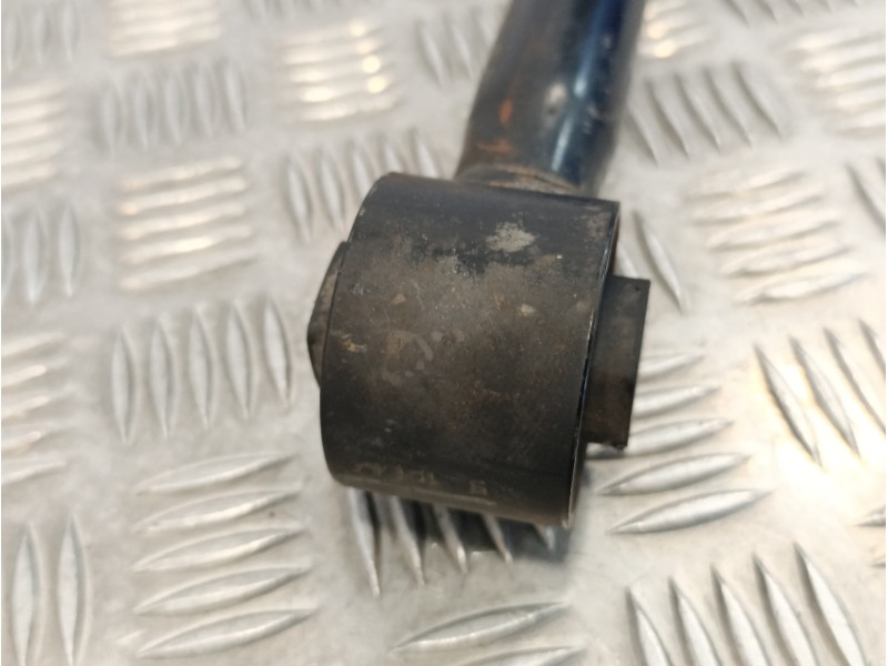 Recambio de brazo suspension inferior trasero izquierdo para land rover freelander referencia OEM IAM   