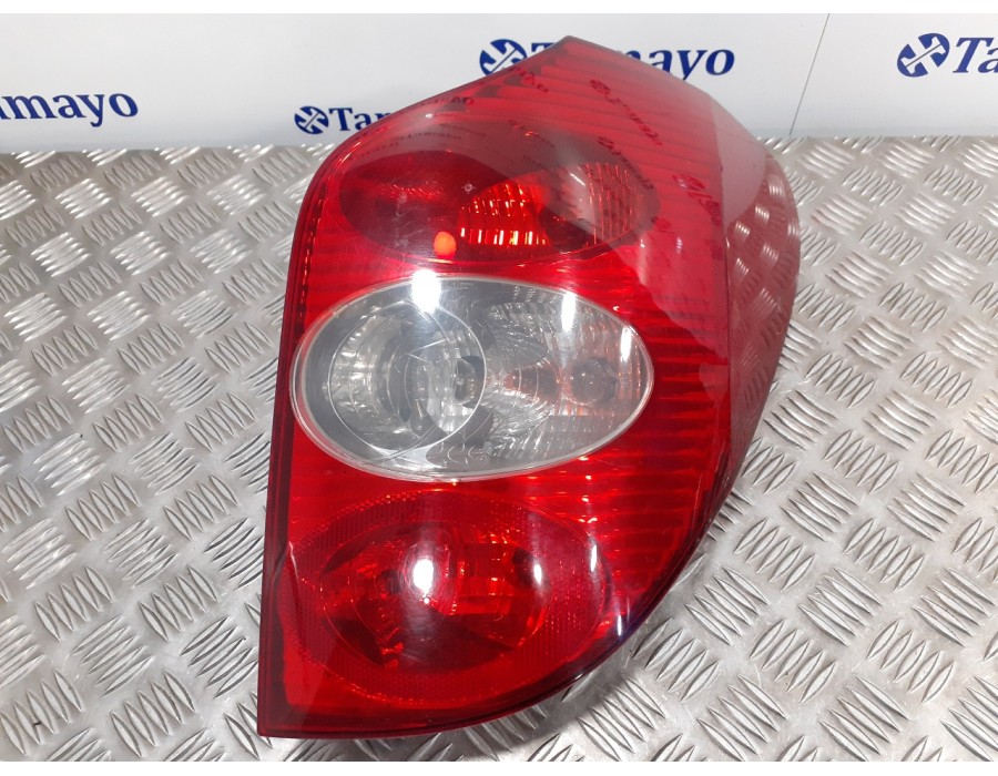 Recambio de piloto trasero derecho para renault laguna ii grandtour (kg0) 2.2 dci turbodiesel referencia OEM IAM 8200002472  