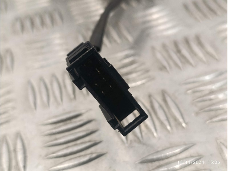 Recambio de retrovisor derecho para volkswagen bora berlina (1j2) 1.9 sdi referencia OEM IAM   